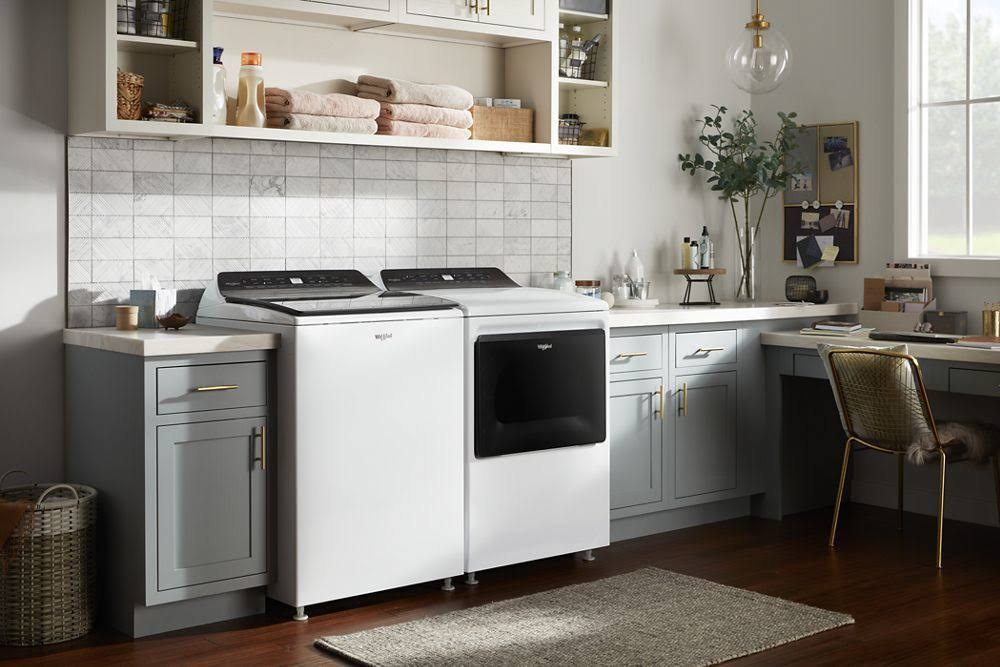 White Top-Loading Washer F8440