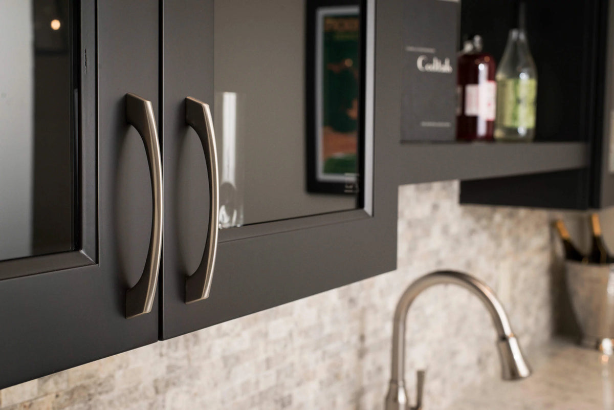 Matte Black Pull R619232