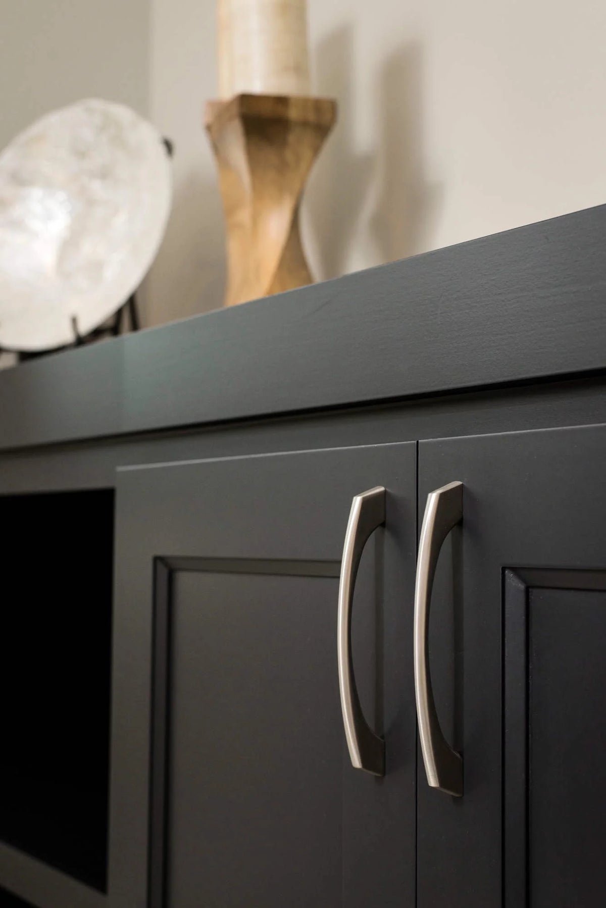 Matte Black Pull R619232