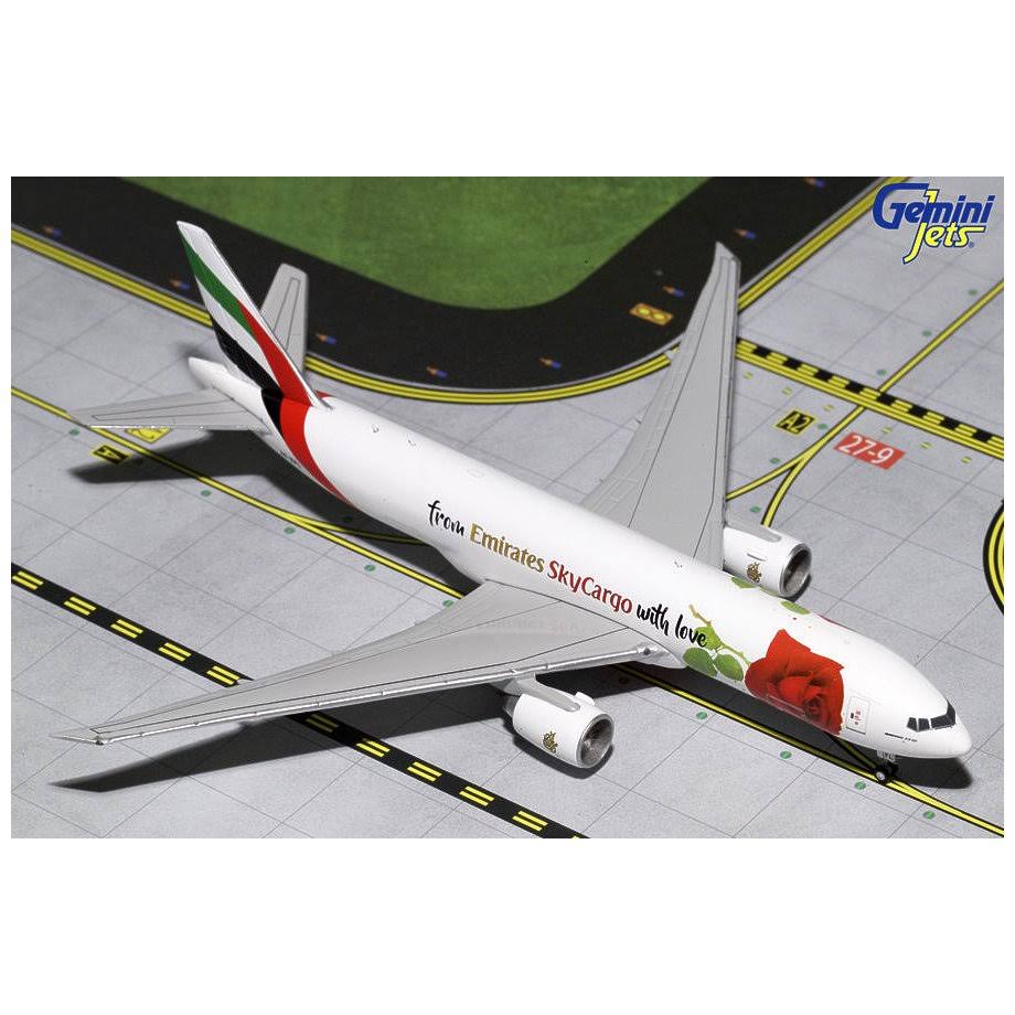 Boeing 777F Model Airplane W7988