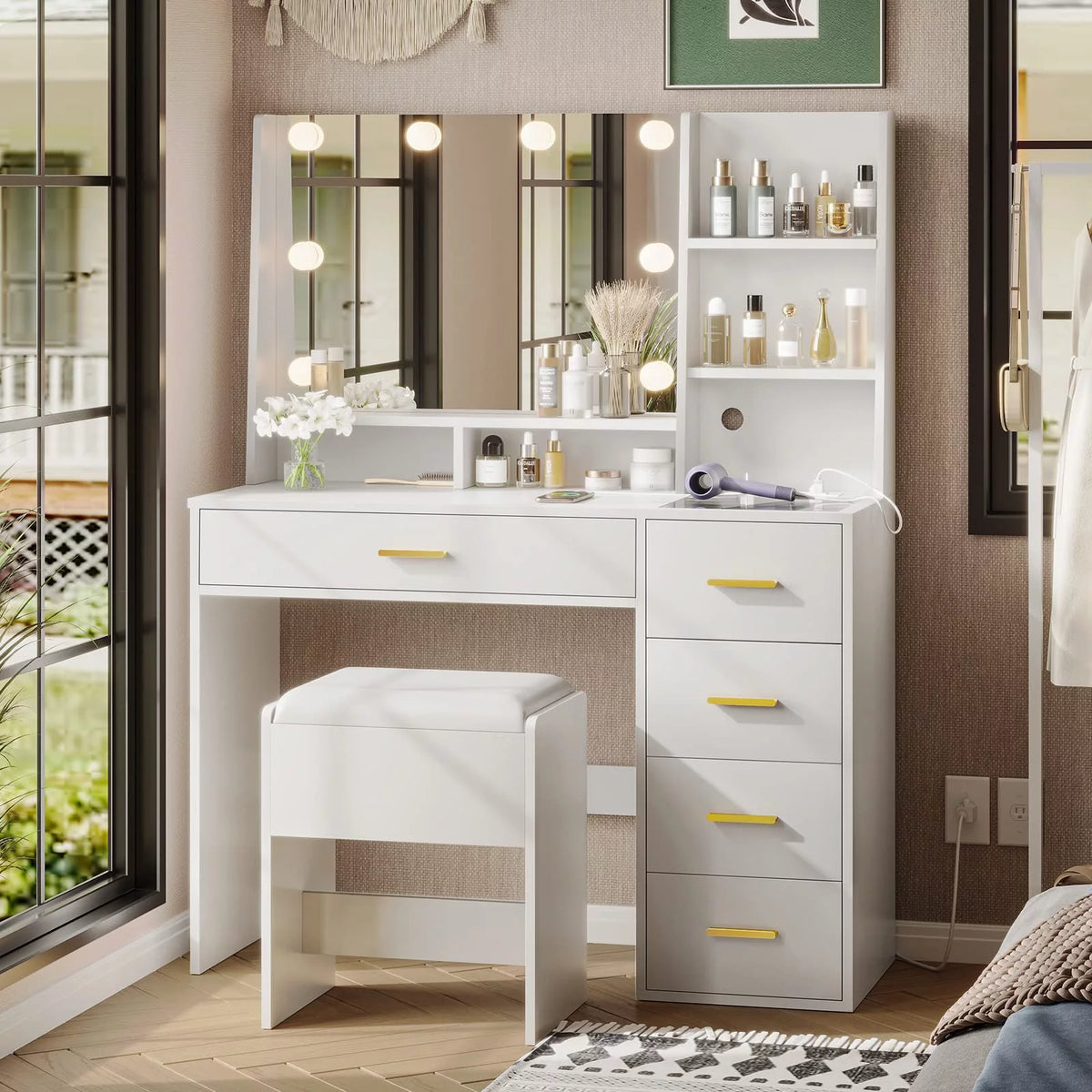 White Vanity Set with Mirror and Lights W35786