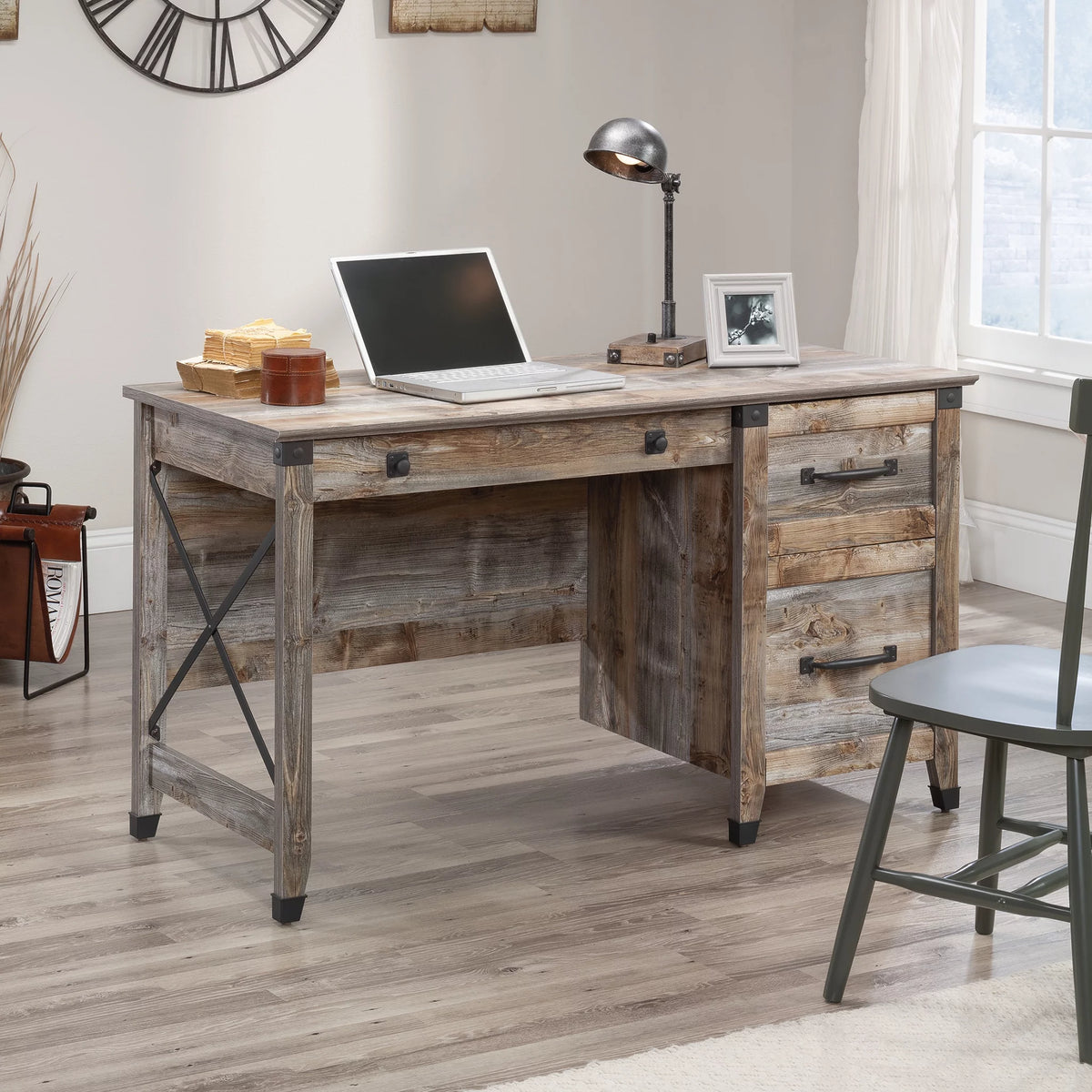 Single Pedestal Desk with Drawers O521094