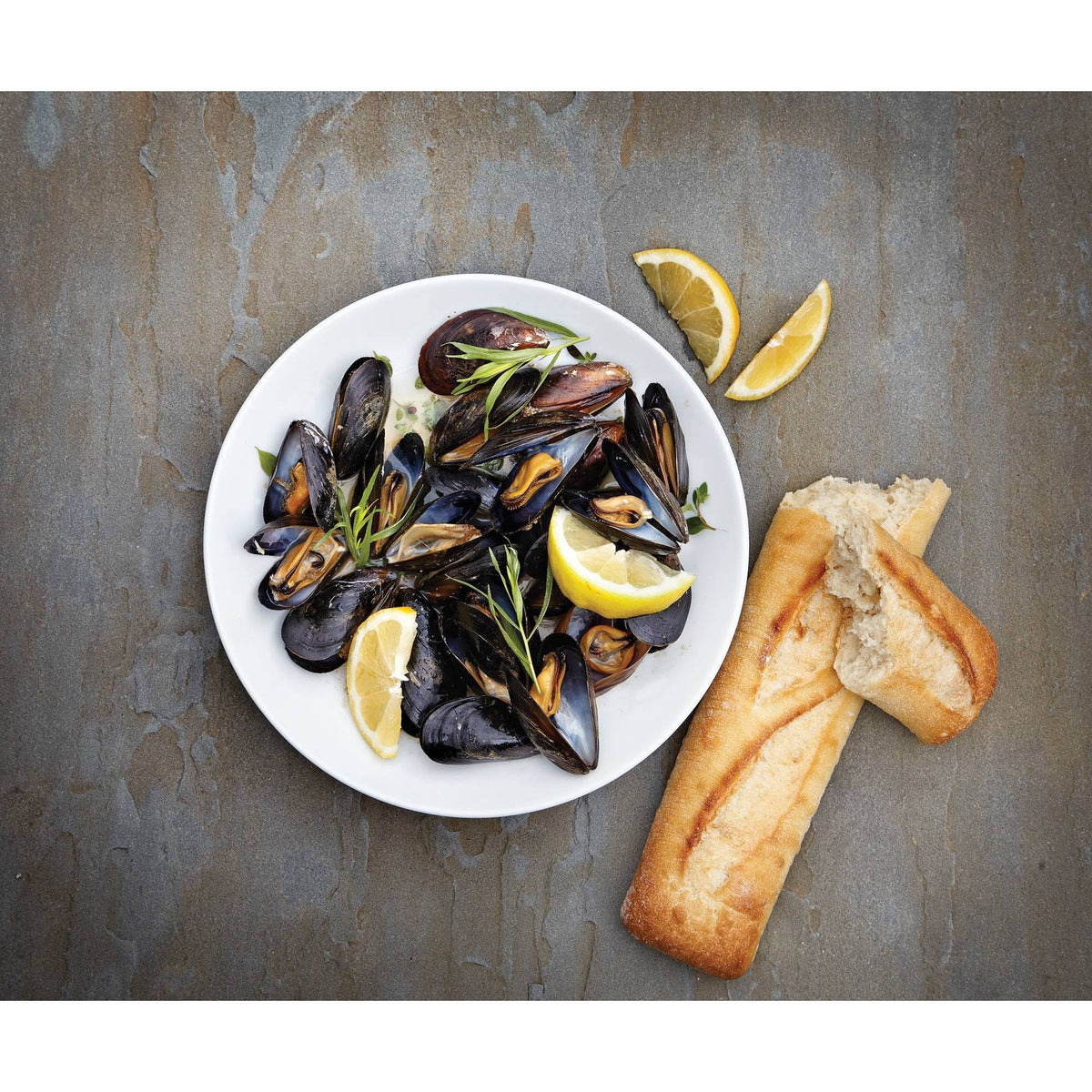 Cast Iron 2.5 Quart Seafood and Mussel Pot with Lid N41224