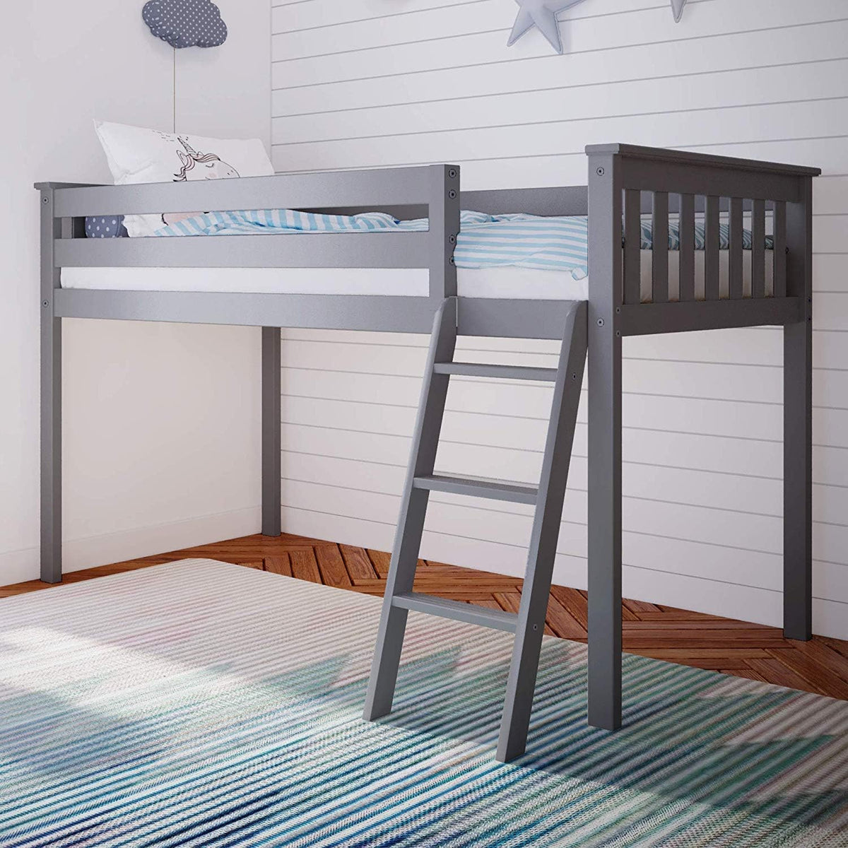 Twin Low Loft Bed with Staircase, White T508