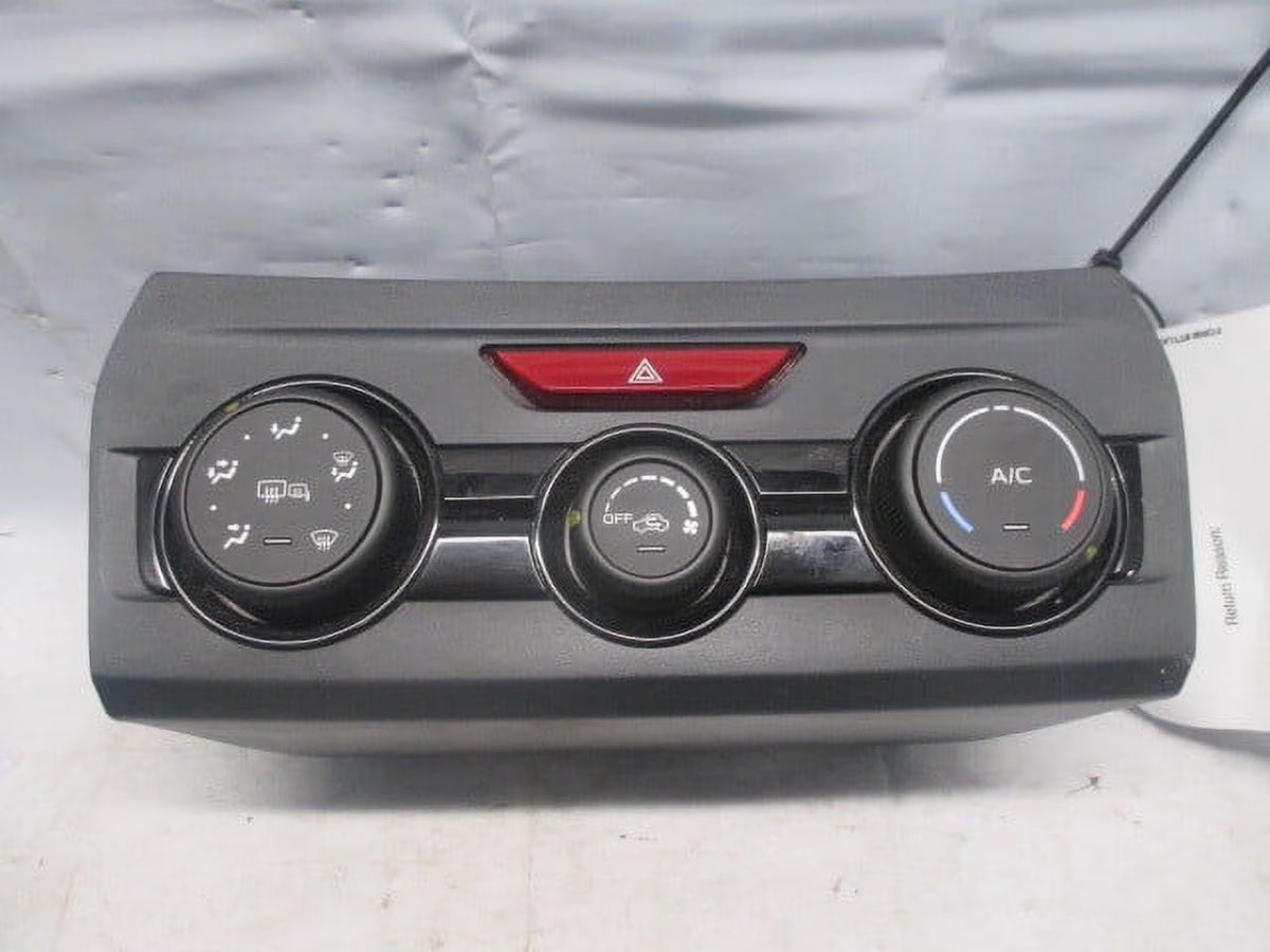 Pre-Owned Subaru Impreza AC Heater Temperature Control Unit G62298