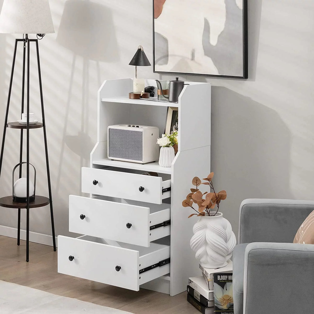 White 3 Drawer Wood Dresser Q80948