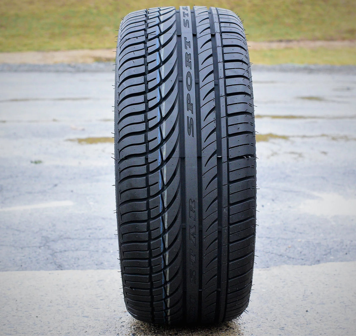 Set of 4 225/45R18 High Performance Tires H293