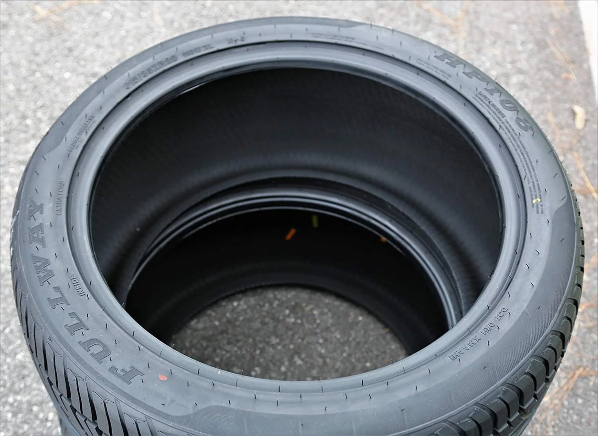 Set of 4 225/45R18 High Performance Tires H293